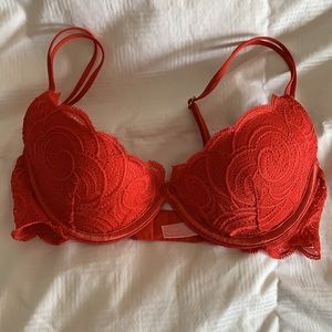 Victoria’s Secret bra